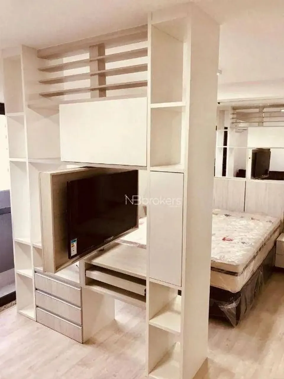 1-bedroom apartment with balcony and private BBQ — photo 14