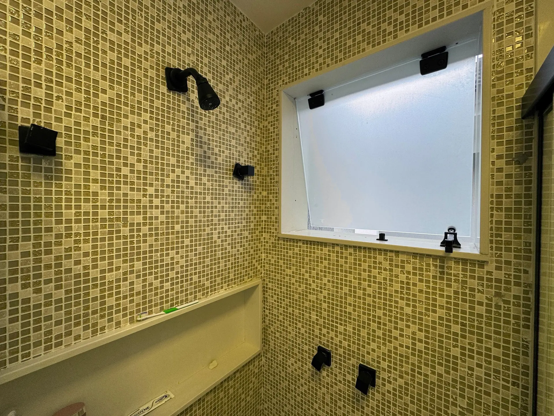 Будинок 280 м² із заскленим балконом та панорамними вікнами — photo 46