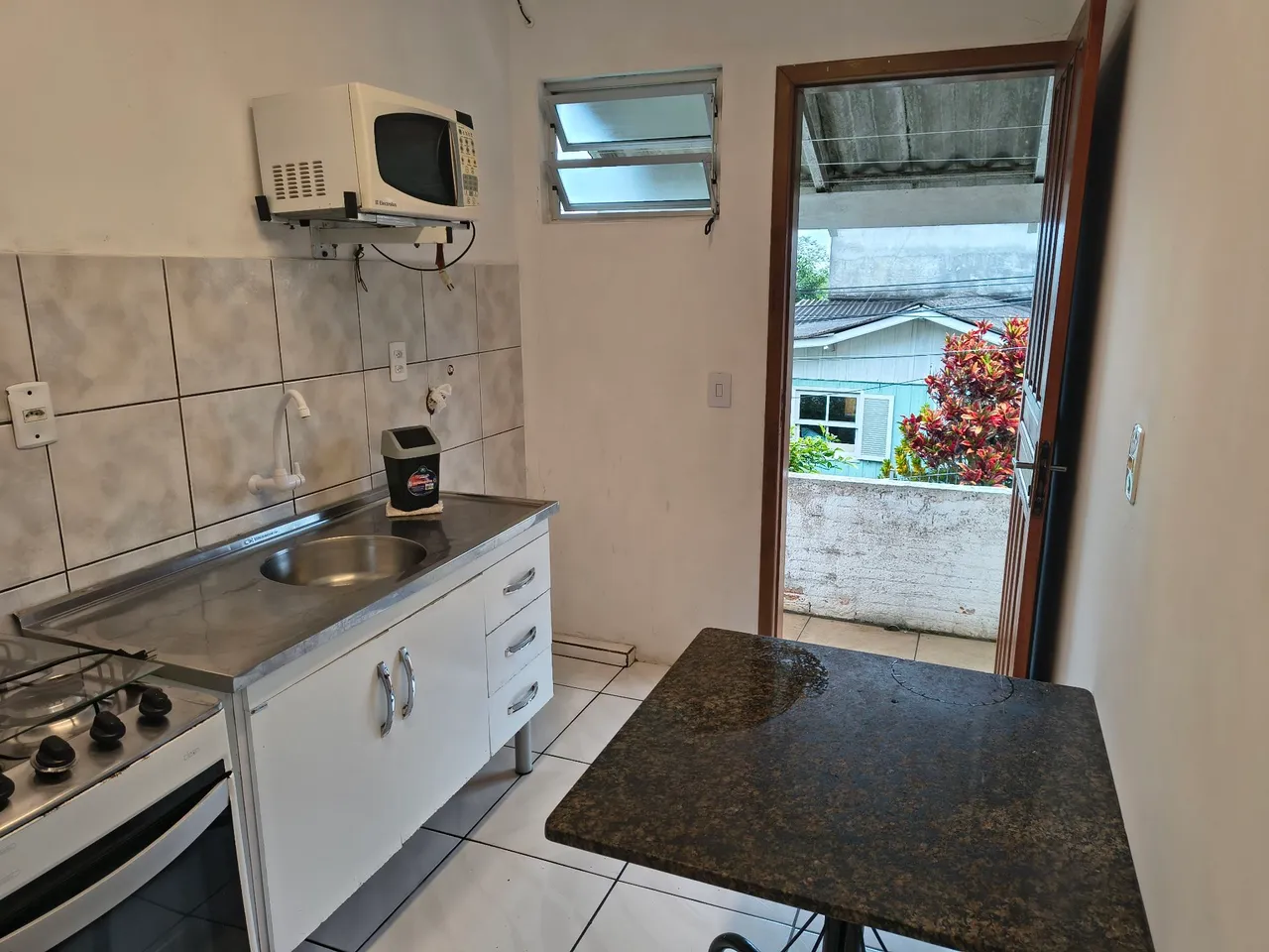 Furnished 30 m² studio in Florianópolis — photo 7
