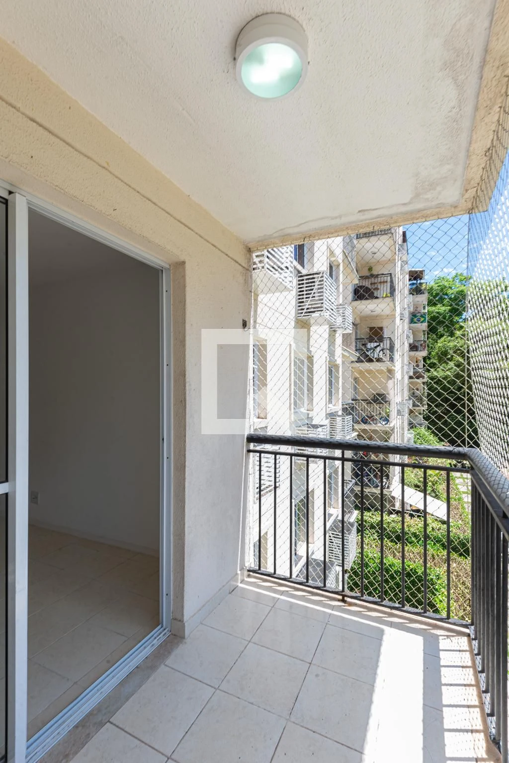 4-bedroom apartment with a mountain view in Rio de Janeiro — photo 13