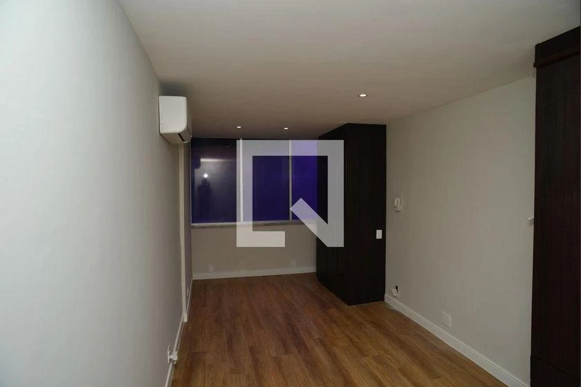 Apartment, 133 m², with a glass-enclosed balcony — photo 11