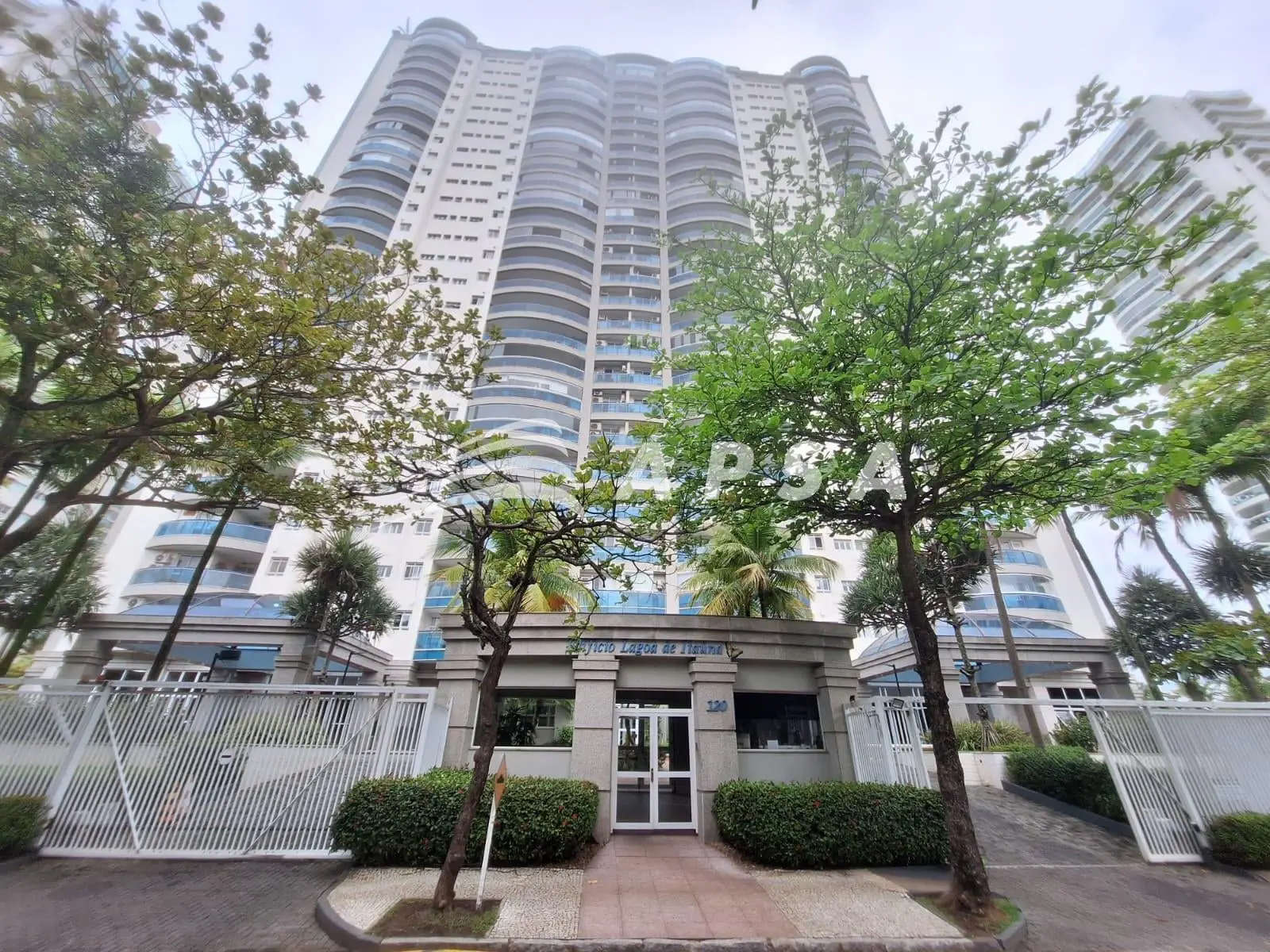 3-bedroom apartment with a private BBQ — photo 18
