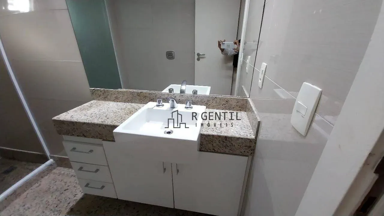 Apartamento com 4 dormitórios e 5 banheiros — photo 5