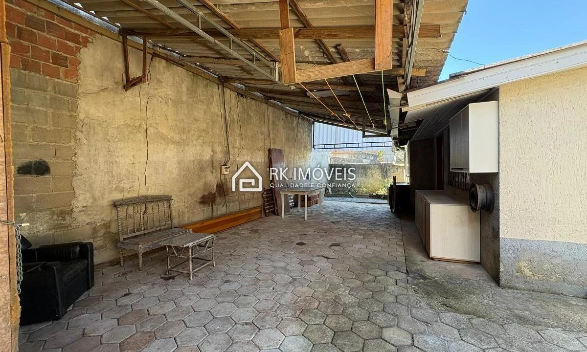 Rental house with 3 bedrooms and 420 m², no parking — photo 5