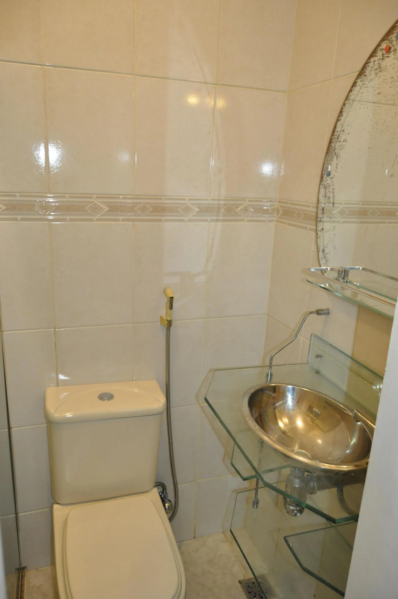 Condo house with 3 bedrooms and a suite — photo 33
