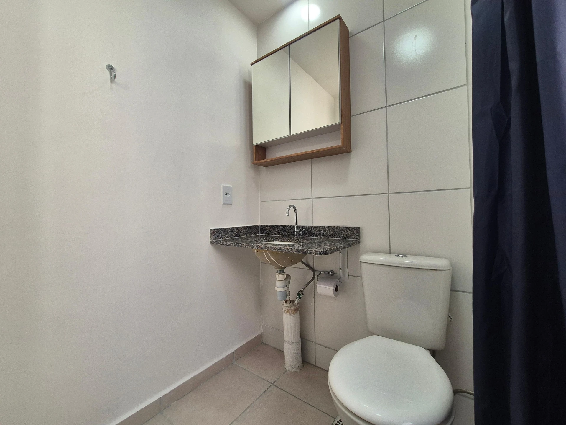 Apartamento com 3 quartos, 2 banheiros e varanda — photo 33