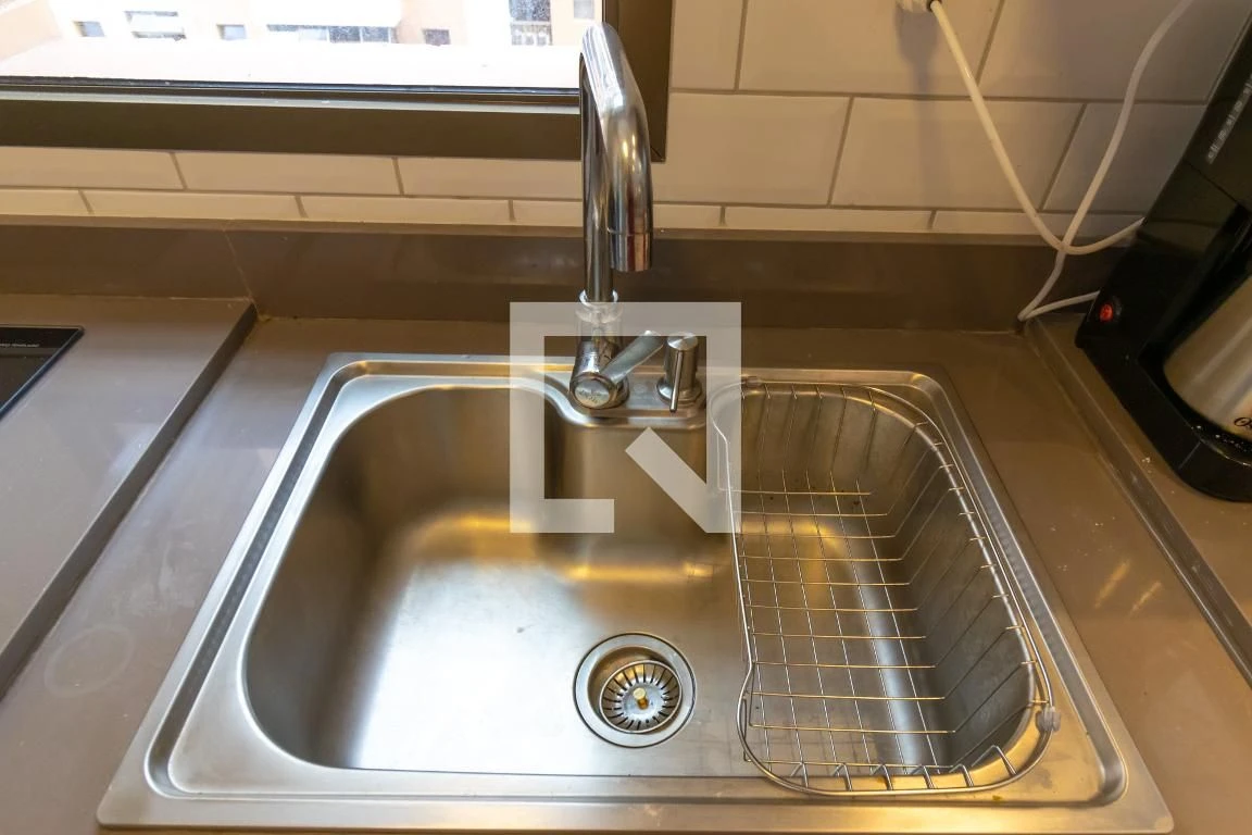 Apartamento mobiliado com 2 quartos e piscina no condomínio — photo 47