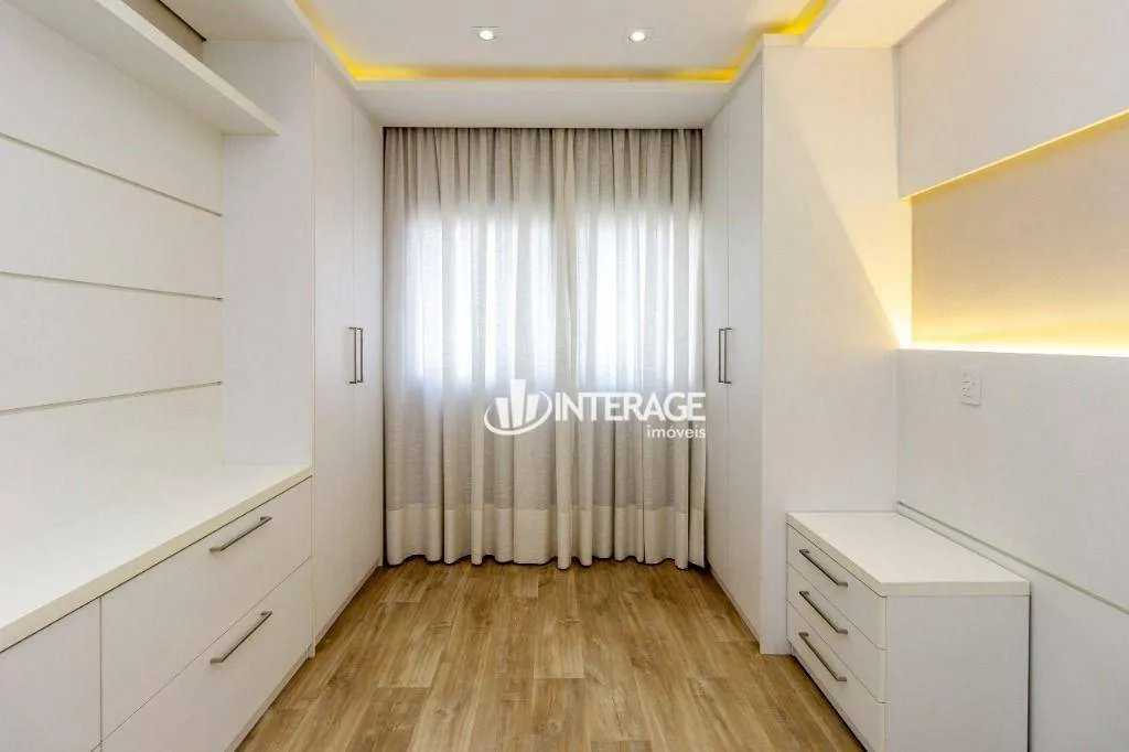 Apartamento de 4 dormitorios con parrilla en la terraza — photo 20