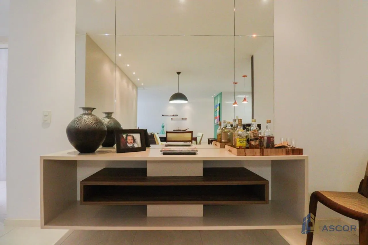 221 m² apartment with 3 en-suite bedrooms and 2 parking — photo 29
