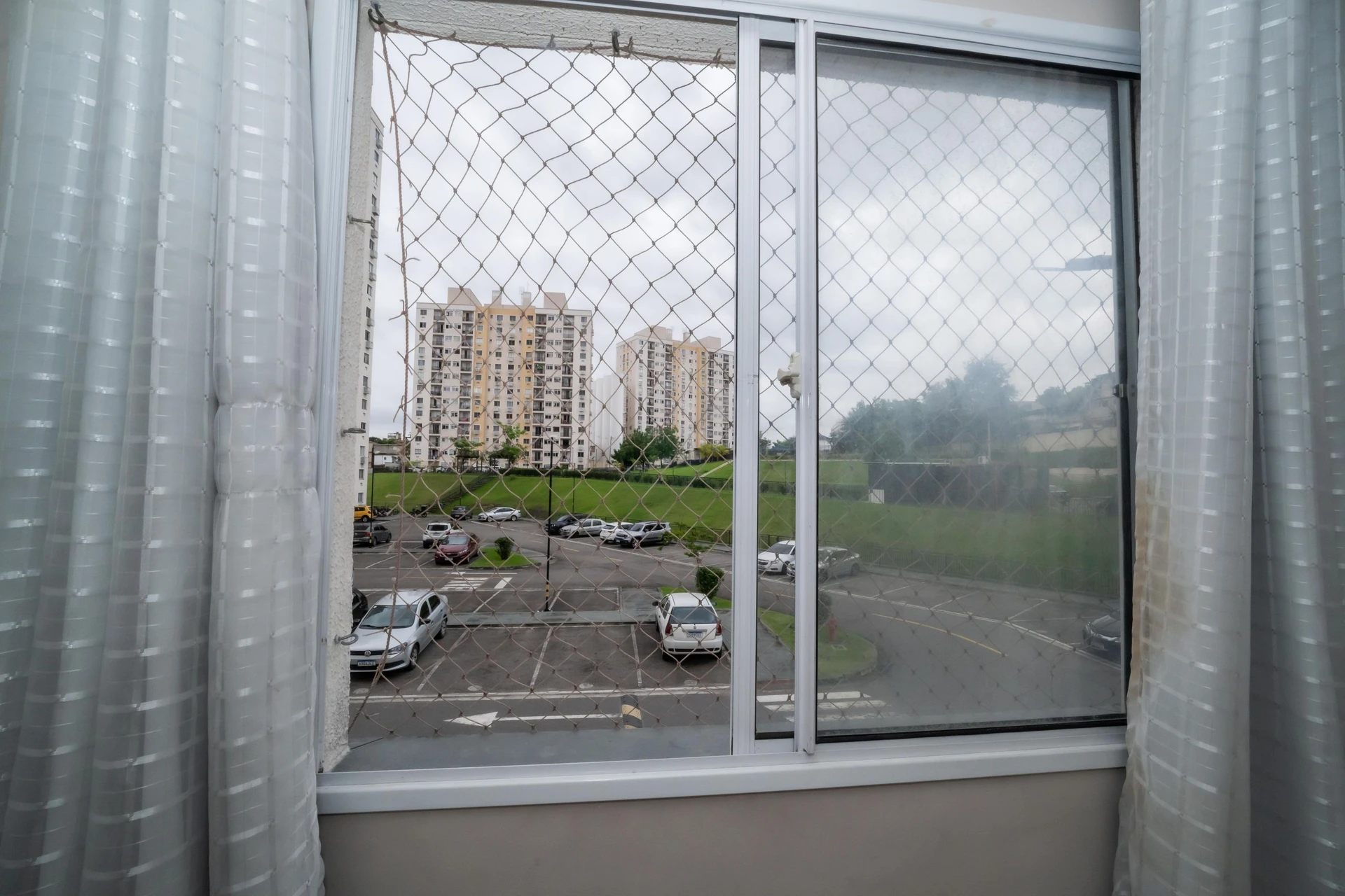 Furnished apartment, 48 m², with a grill on the balcony — photo 40