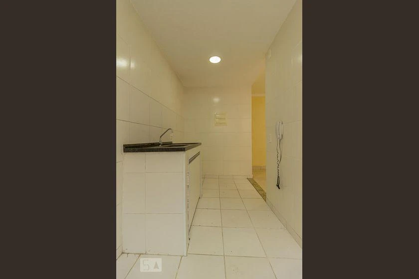2-bedroom apartment with 1 bathroom and parking — photo 49