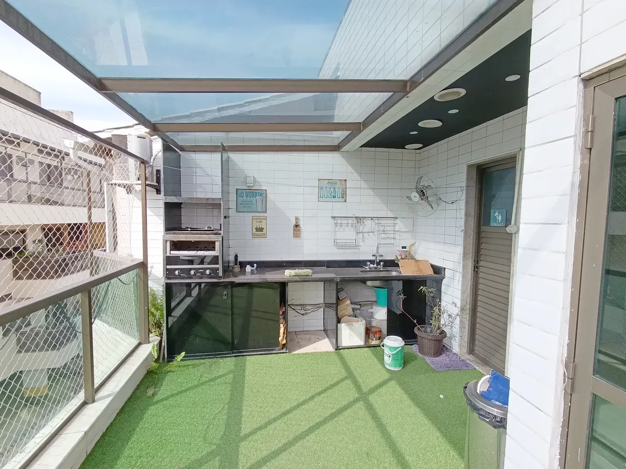 Apartamento com cozinha fechada e 4 banheiros — photo 25