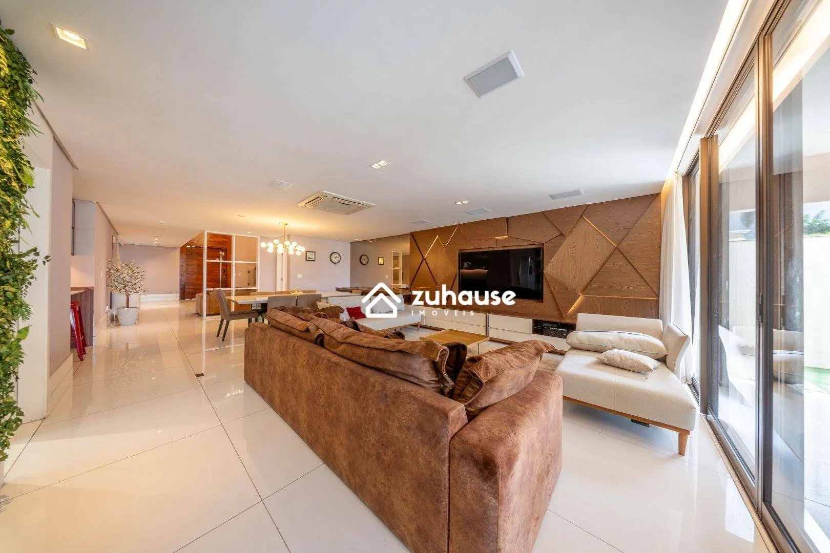 Unfurnished house with 4 bedrooms and open-plan kitchen — photo 11
