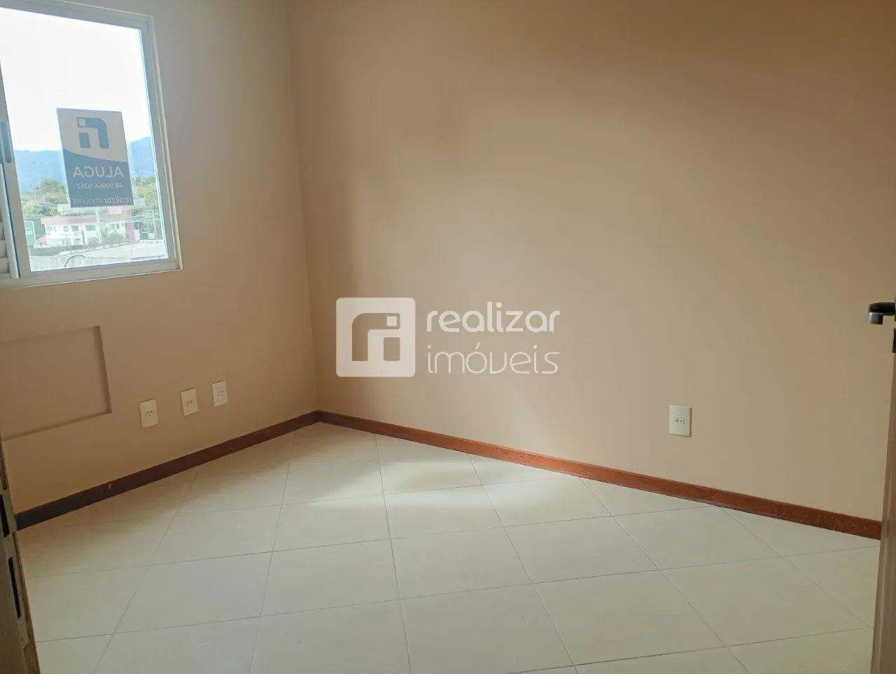 Apartamento de 2 dormitorios con balcón y 1 plaza — photo 22