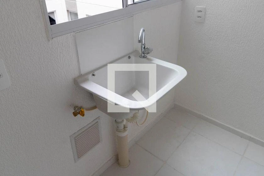 2-bedroom apartment in a building with a gym — photo 19