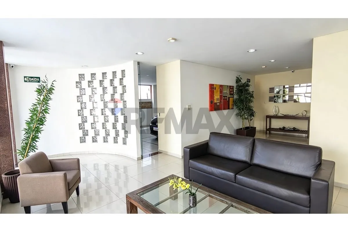 Water view in a one-bedroom apartment, 33 m² — photo 8