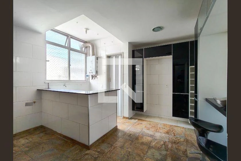 115 m² rental apartment with 3 bedrooms and 2 parking spots — photo 37