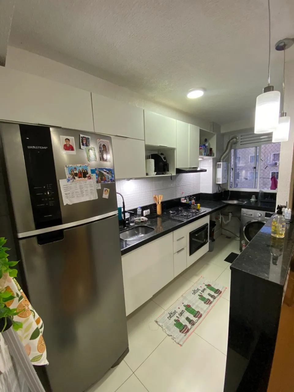 Furnished 2-bedroom apartment with open-plan kitchen — photo 2