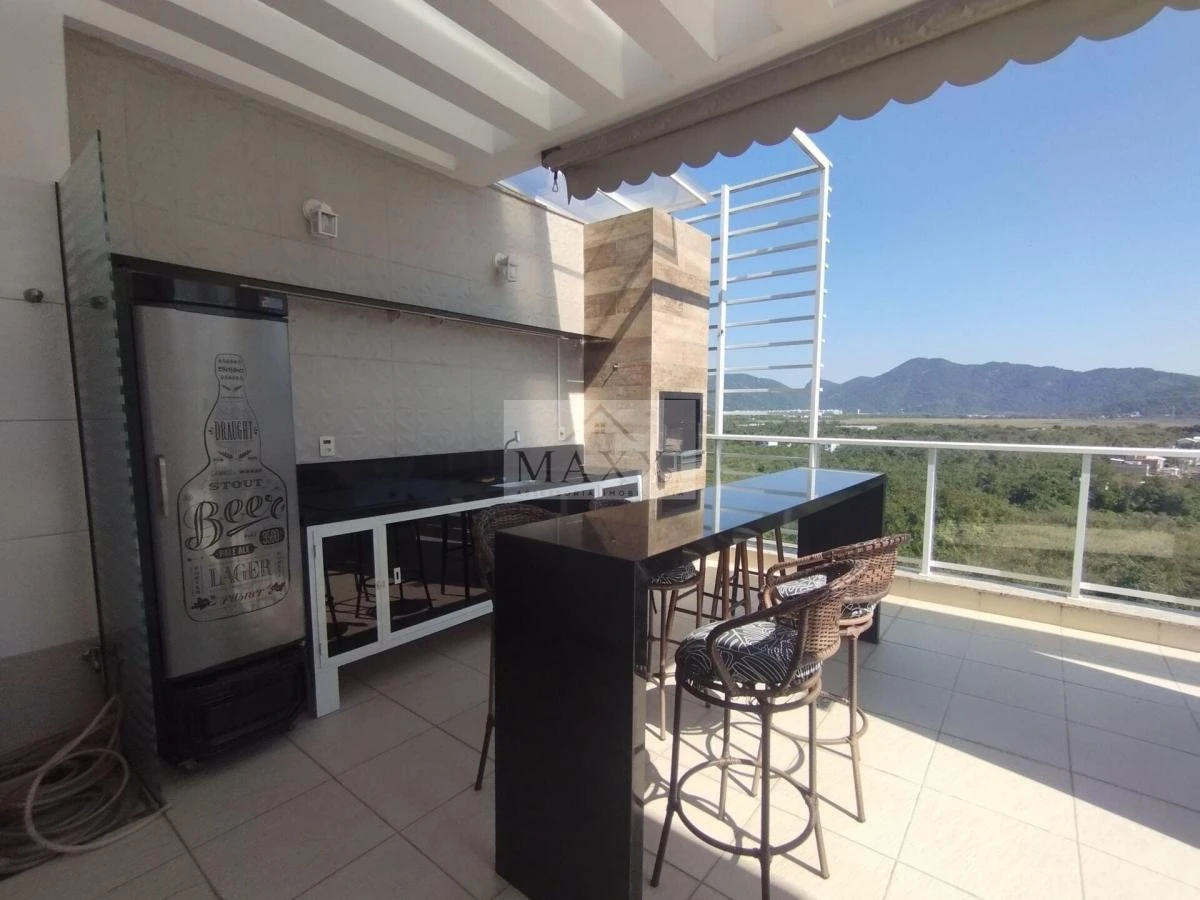 Furnished 184 m² apartment with 4 en-suite bedrooms — photo 16