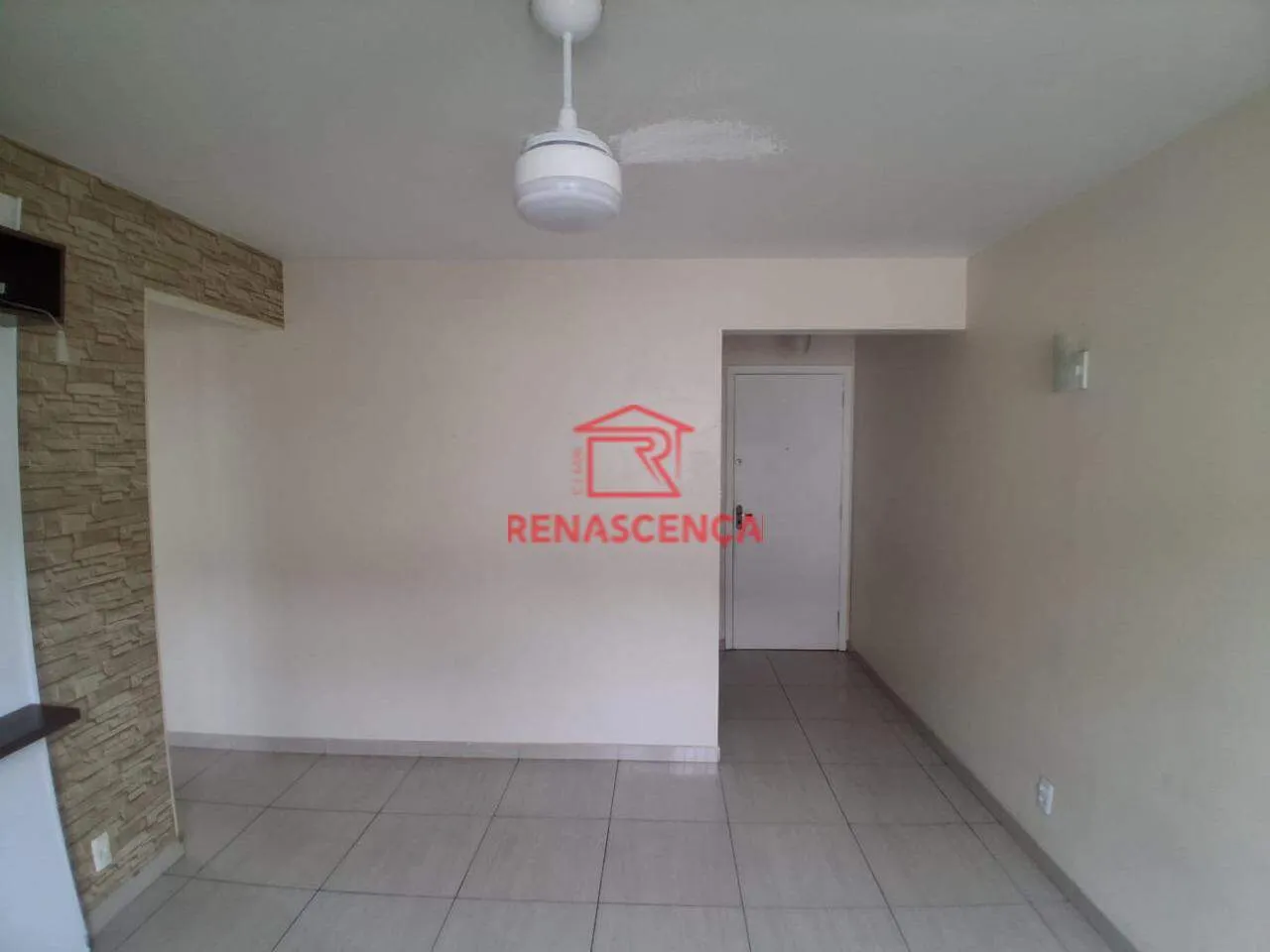 2-bedroom apartment in a building with a gym