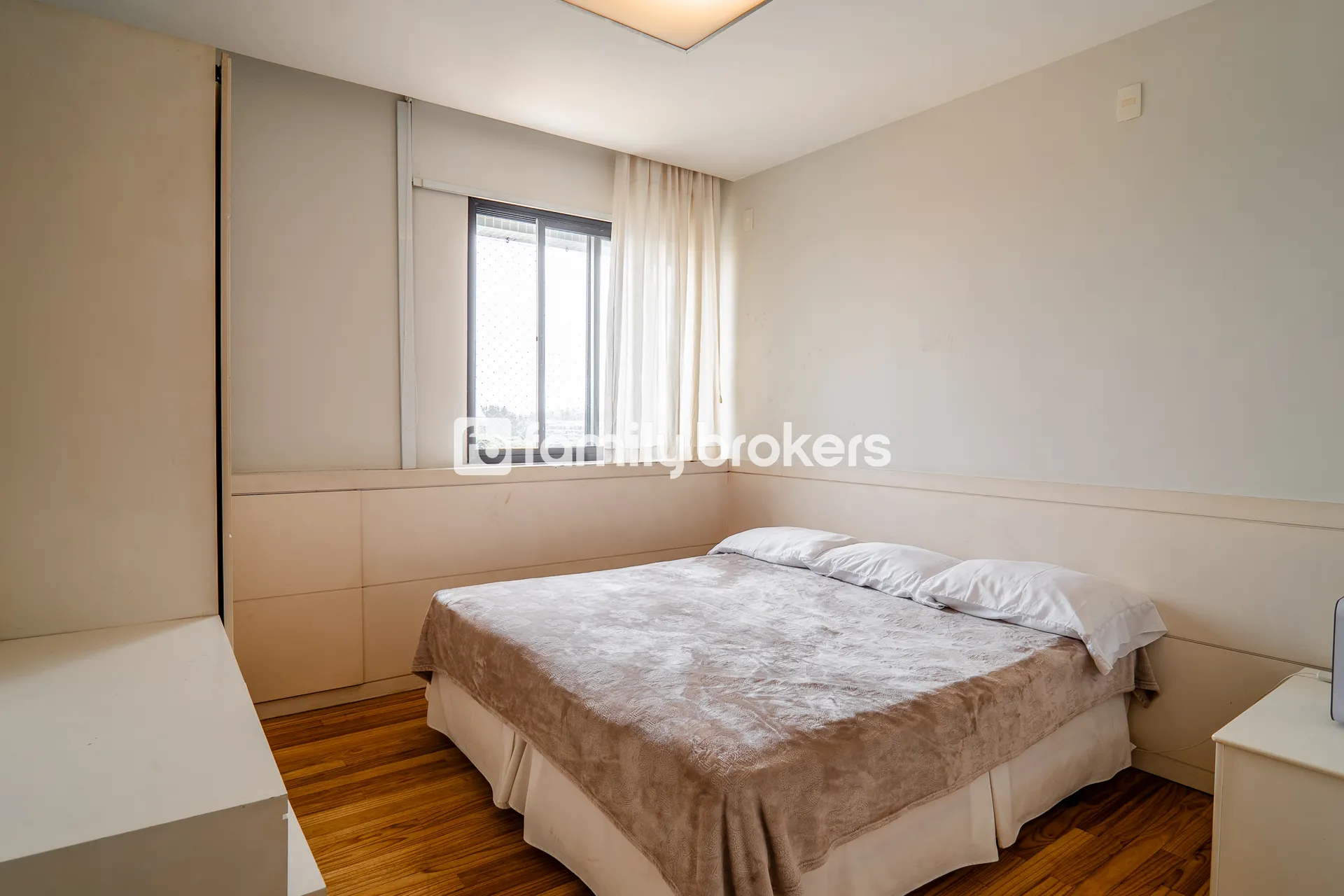 Furnished apartment with 4 bedrooms and a gas kitchen — photo 21
