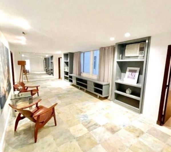 Apartment with 5 bedrooms and a spacious balcony — photo 8
