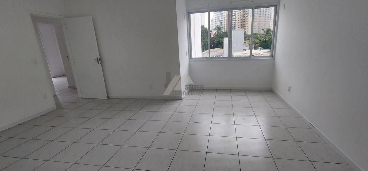 3-bedroom apartment with a home office — photo 16