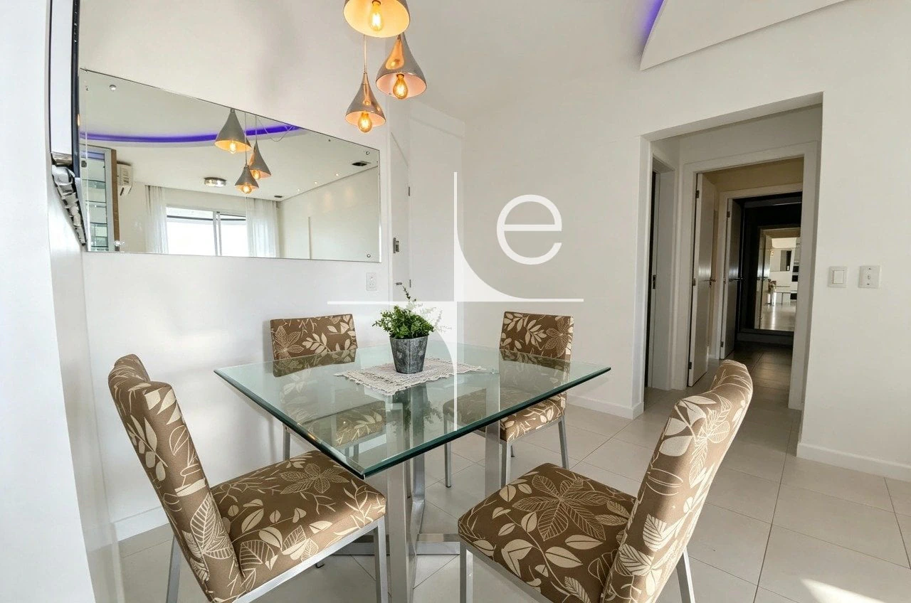 Furnished apartment, 85 m², with a glass-enclosed balcony — photo 10
