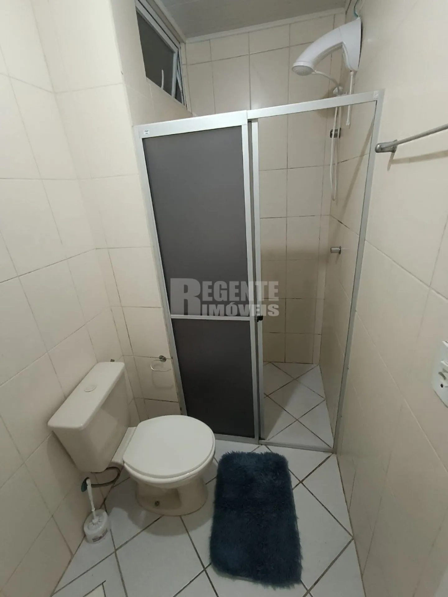 Furnished 30 m² studio with 1 parking space and 1 bath — photo 10
