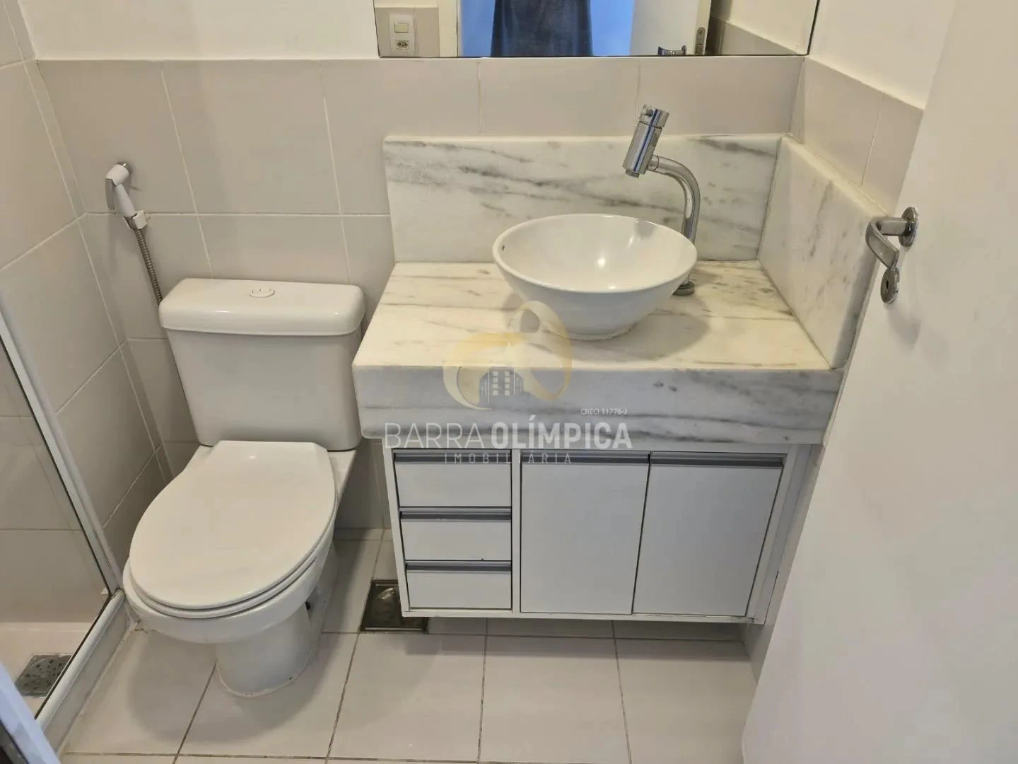 2-bedroom apartment with a walk-in closet in Rio de Janeiro — photo 16