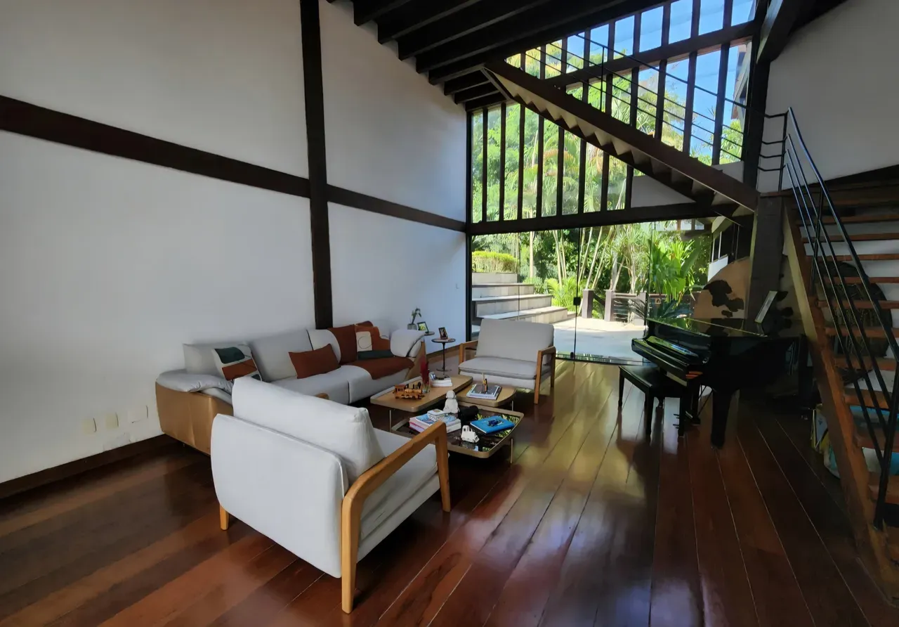 Unfurnished house with 5 bedrooms and 1000 m² — photo 4