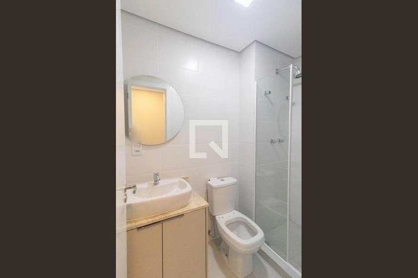 2-bedroom apartment in a building with a gym — photo 19