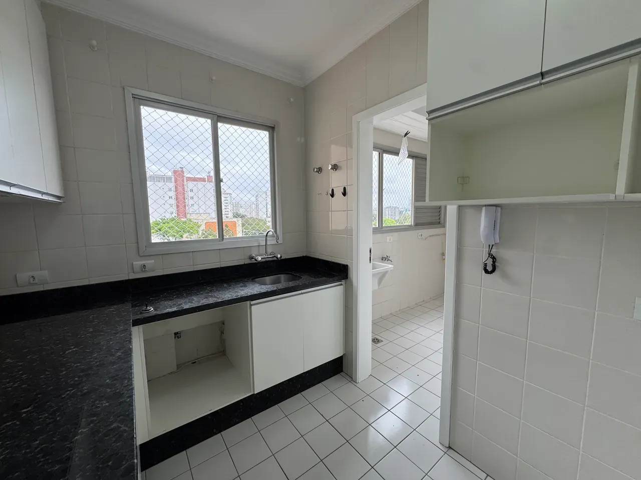 Home office in a 3-bedroom apartment, 120 m² — photo 17