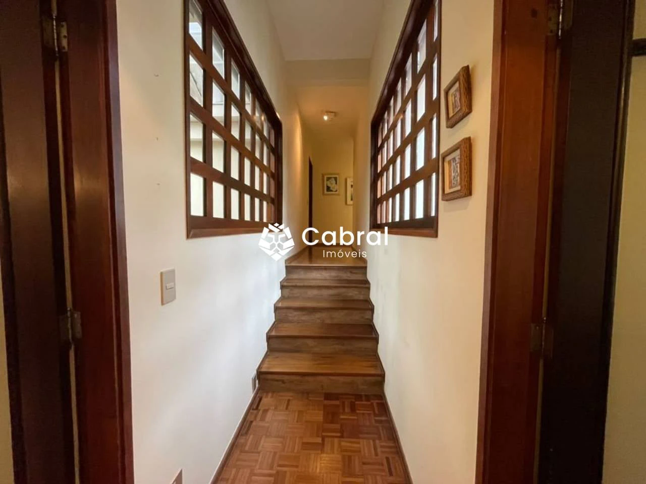 Casa com 3 dormitórios, suíte e jardim privado — photo 4