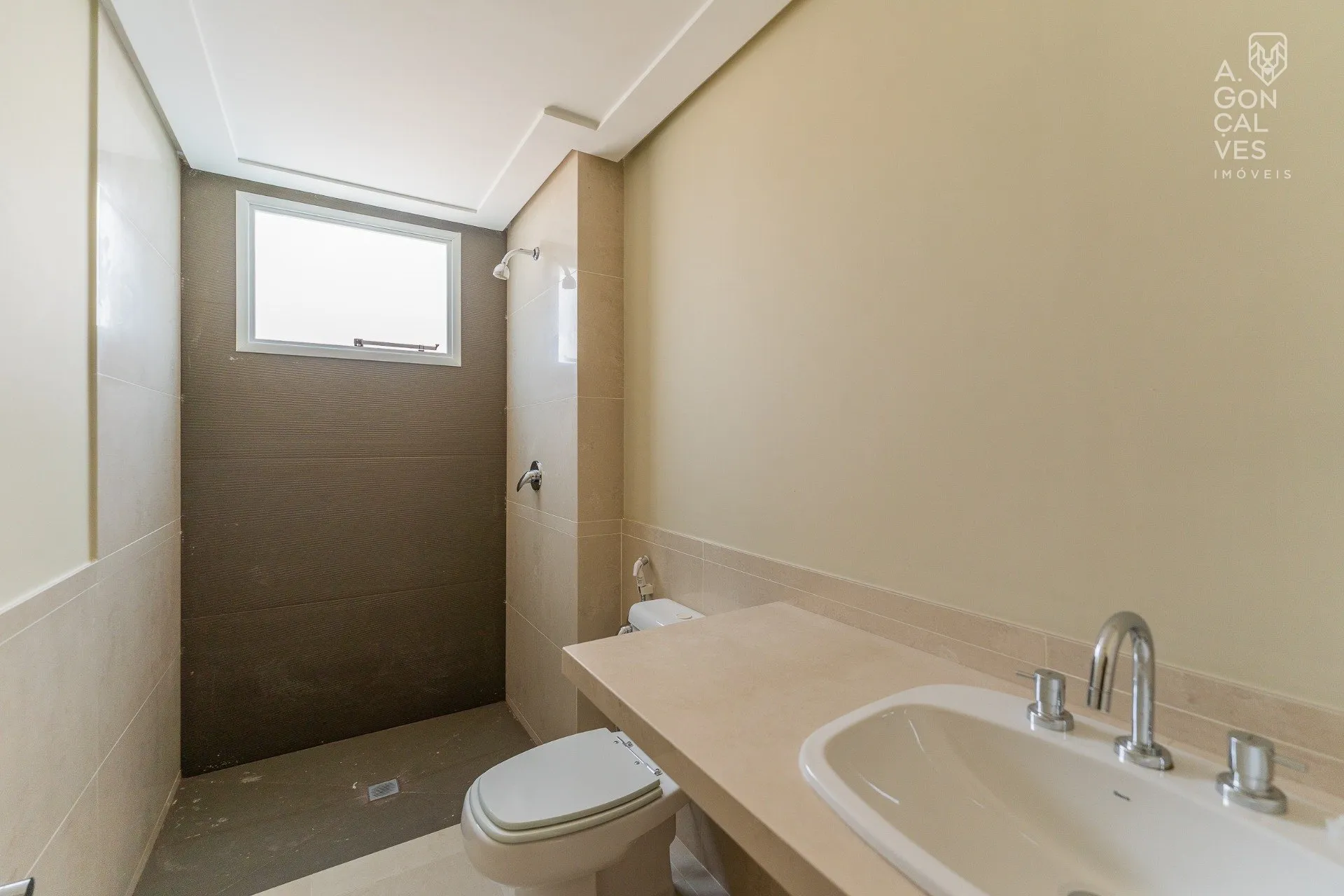 4-bedroom apartment with balcony and 3 parking spaces — photo 31