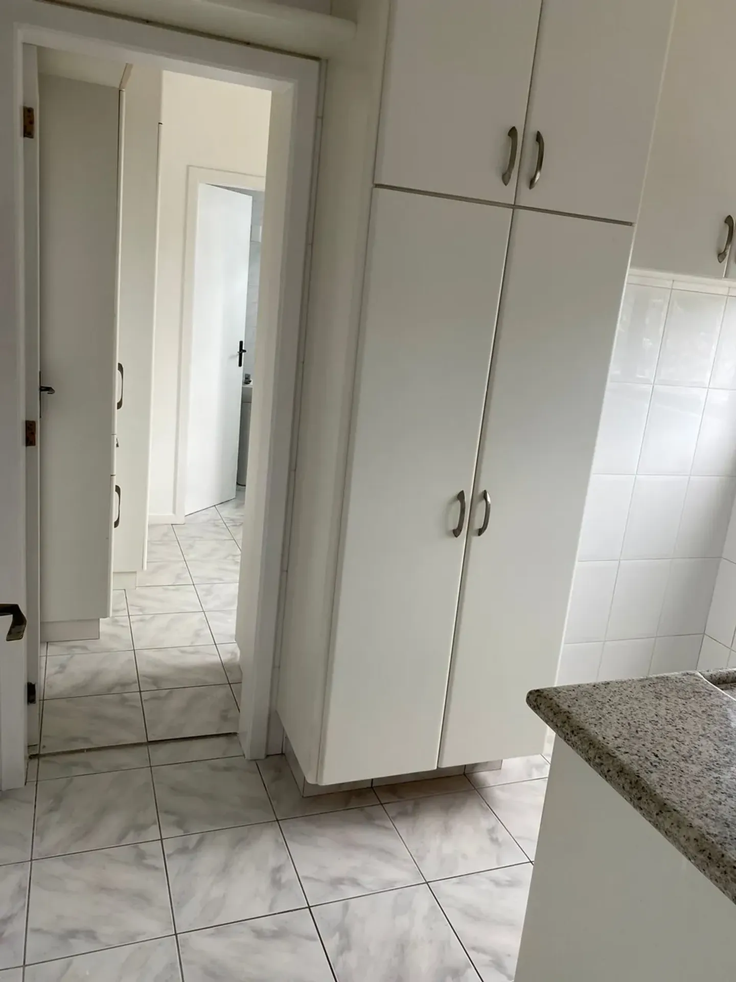 Mountain view in a 3-bedroom apartment, 126 m² — photo 19