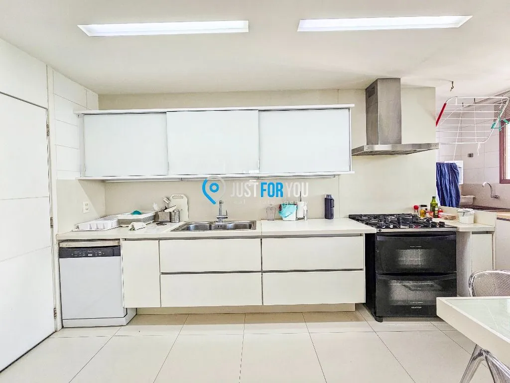 Apartamento de 2 dormitórios com cozinha integrada — photo 23
