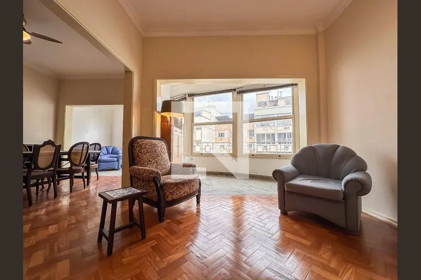 4-bedroom apartment with 3 bathrooms and 206 m² — photo 10