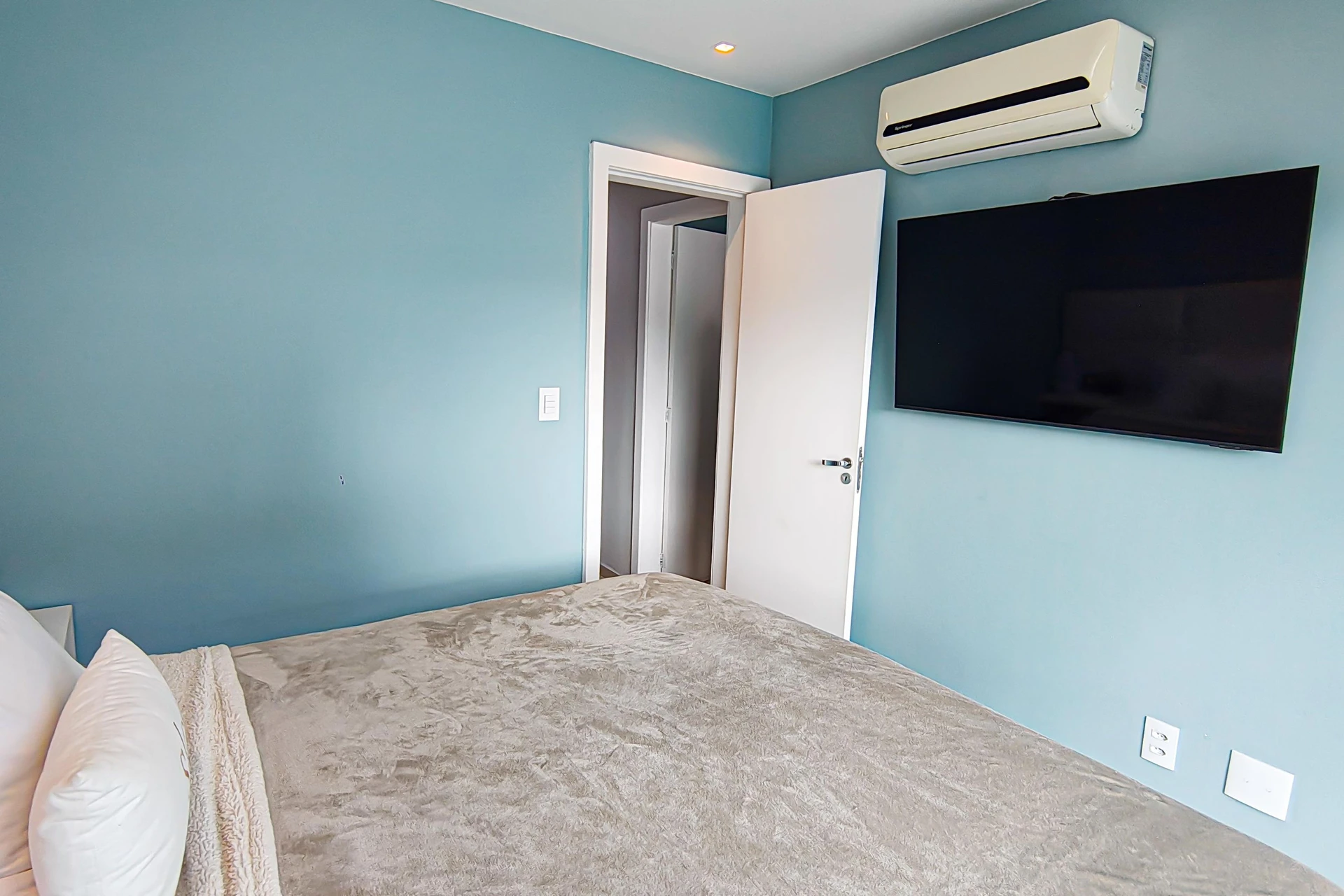 170 m² house with a dishwasher and a bathtub — photo 19