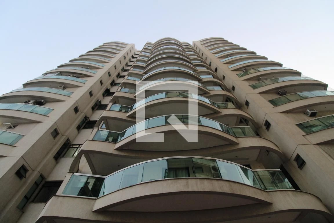 Apartamento sem mobília com varanda e 3 quartos — photo 57