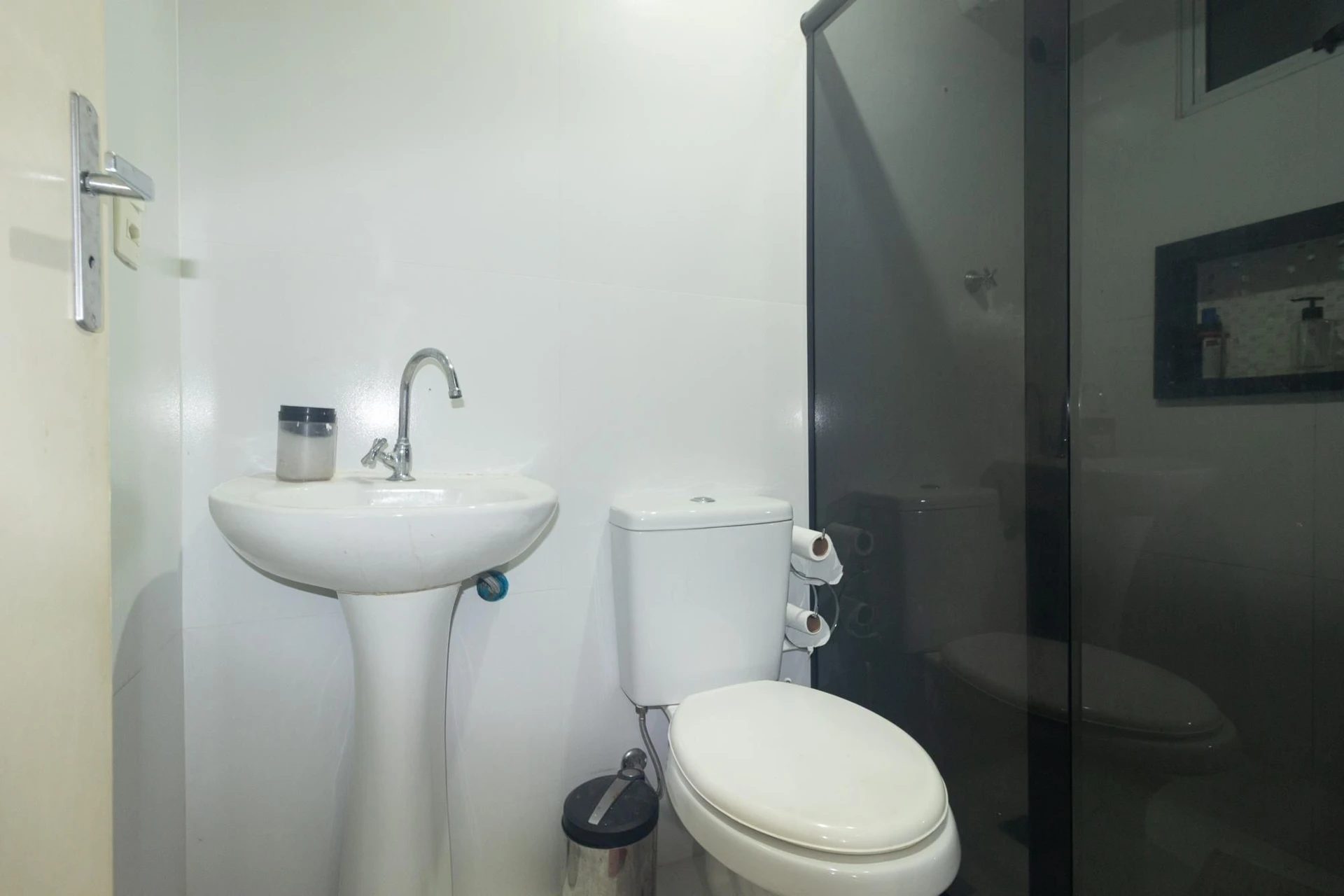 2-bedroom apartment with a washing machine — photo 35