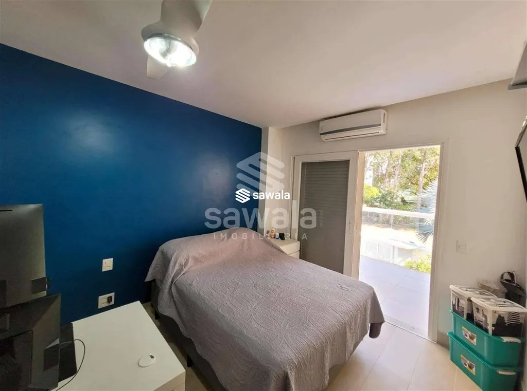 Furnished 600 m² house with 6 bedrooms and 8 bathrooms — photo 36