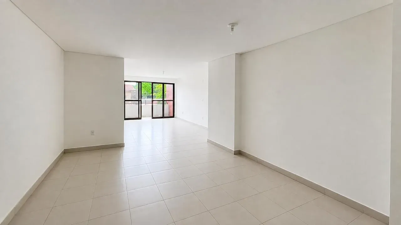 Квартира з 4 спальнями з власною ванною, 157,88 м²