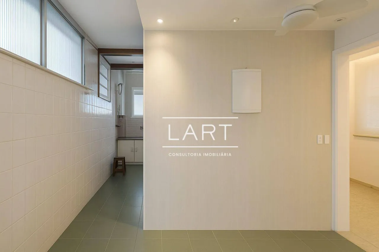 Furnished 4-bedroom apartment with 5 bathrooms — photo 20