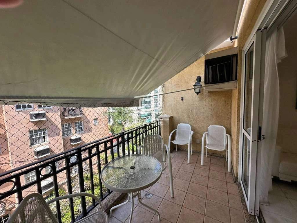 Furnished 2-bedroom apartment with balcony — photo 23