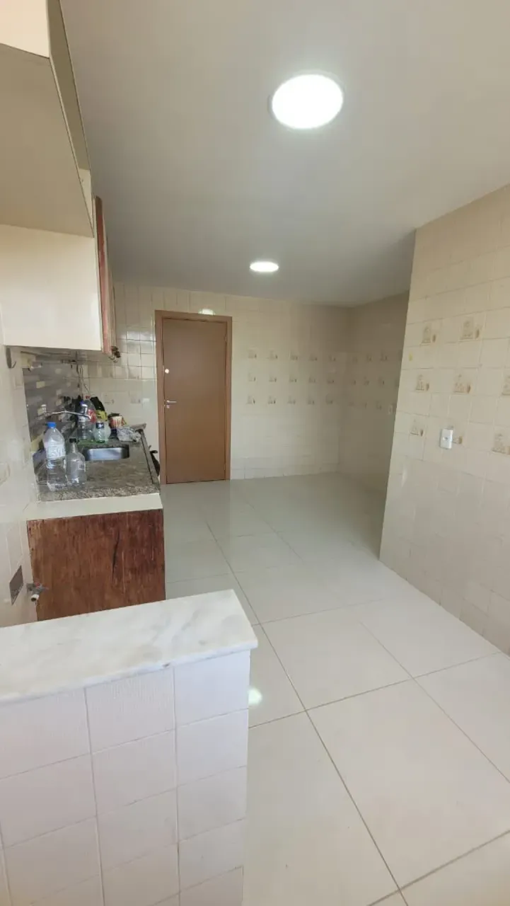Apartment with 3 bedrooms and 3 bathrooms, city view — photo 2