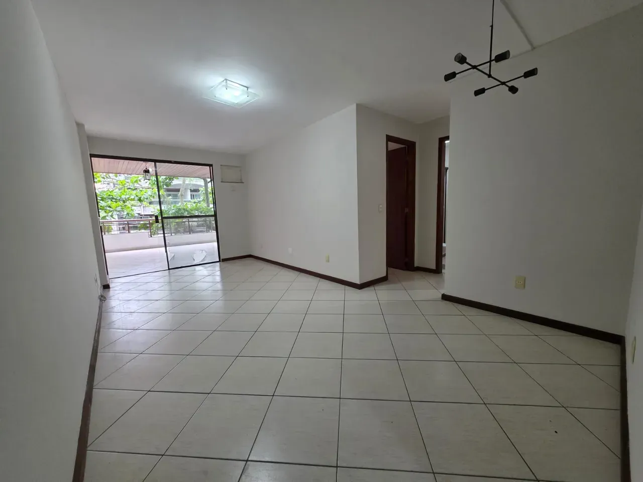 Home office in a 3-bedroom apartment, 94 m²