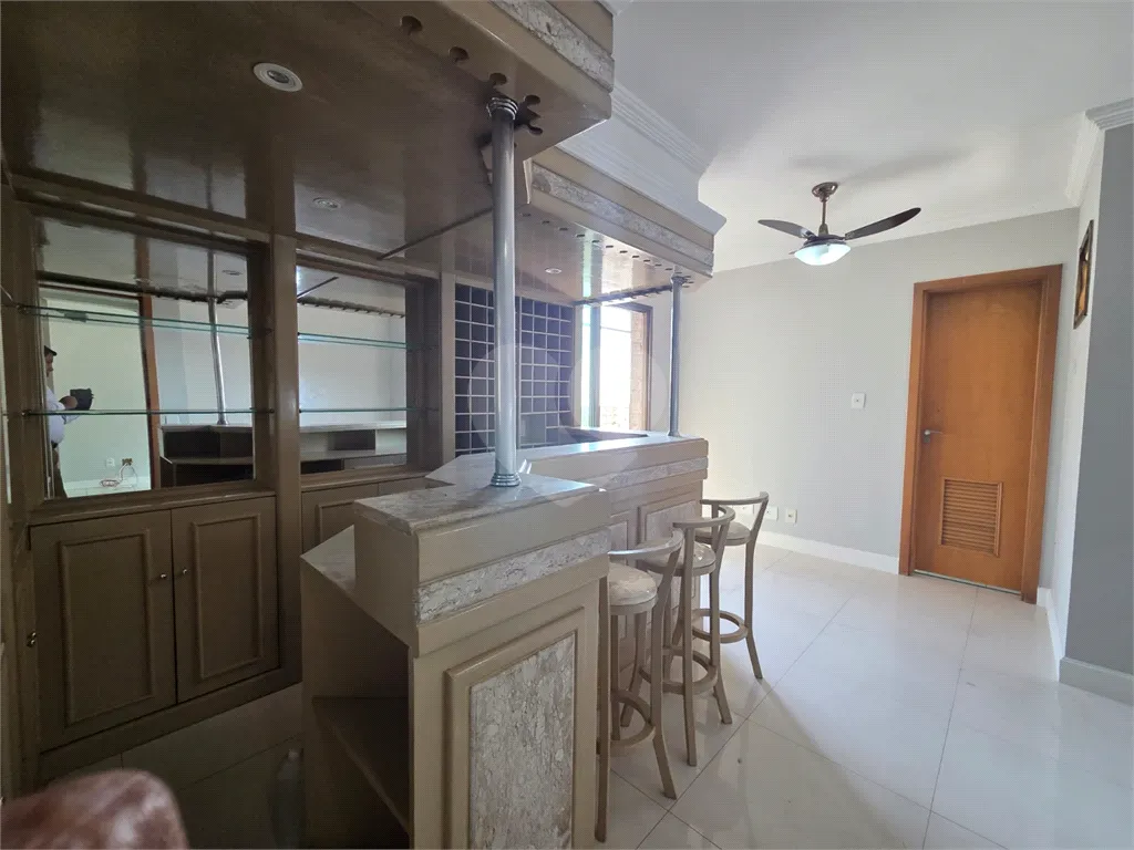 Duplex penthouse with 4 bedrooms and 3 parking spots — photo 32