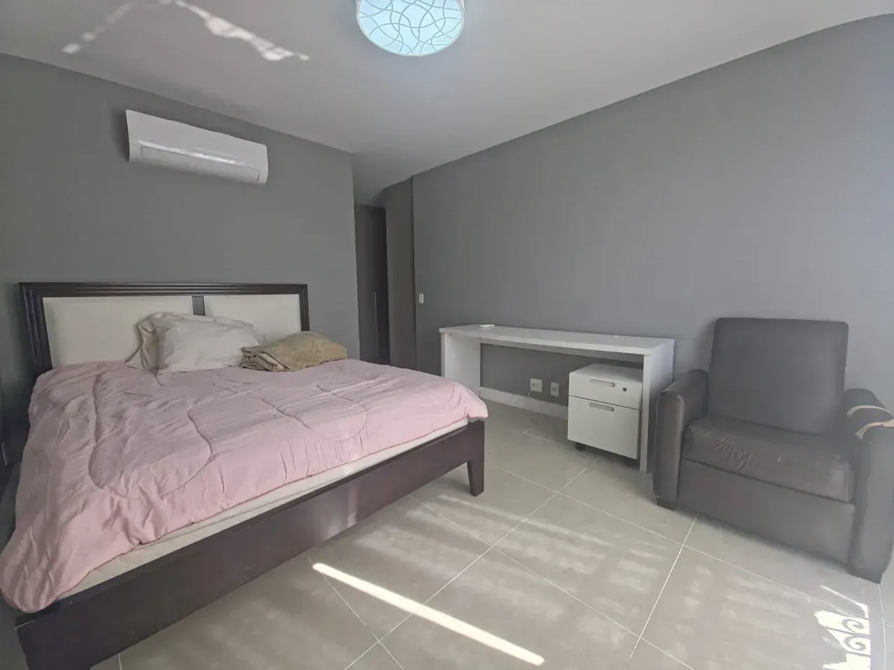 Furnished apartment with 4 bedrooms, 5 bathrooms and 195 m² — photo 3
