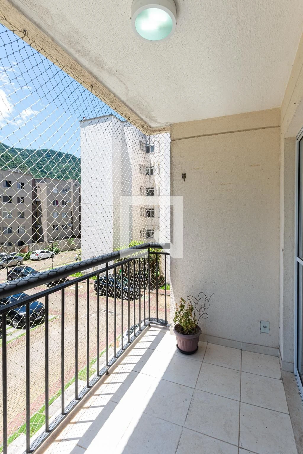 4-bedroom apartment with a mountain view in Rio de Janeiro — photo 24